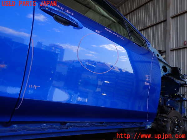 2UPJ-9237791230]レヴォーグ(VN5)右前ドア 中古 CENTRAL M2E48 43R-00018_2