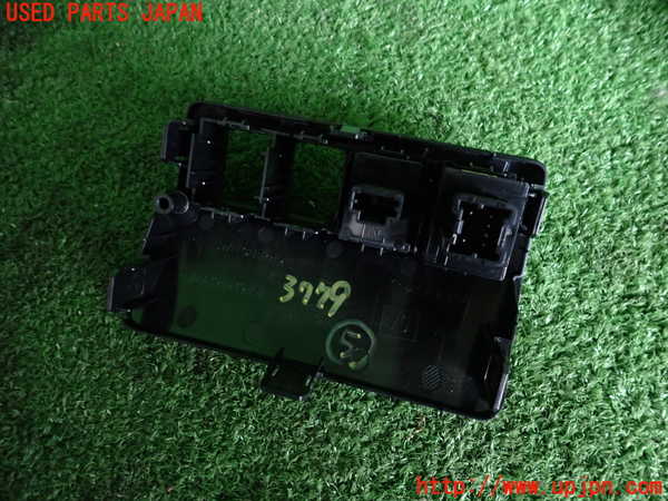 2UPJ-9237796310]レヴォーグ(VN5)スイッチ5(メーター照度) 中古_2