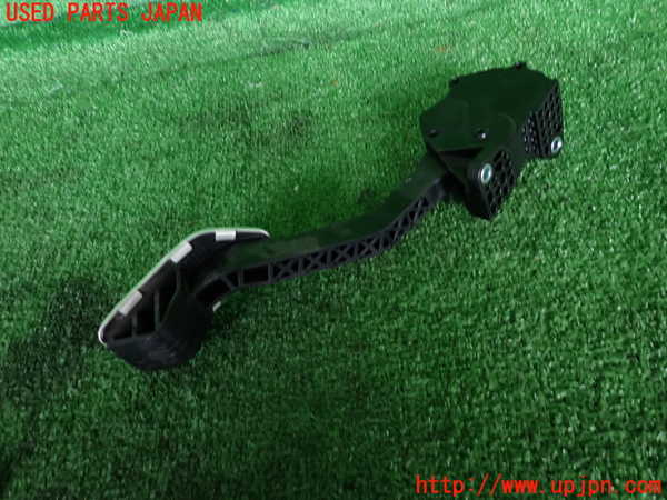 2UPJ-9237796381]レヴォーグ(VN5)センサー(アクセルペダル)1 中古_2