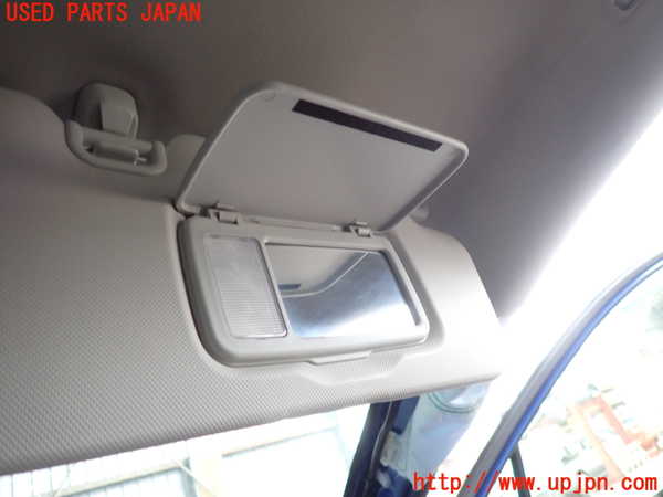 2UPJ-9237797625]レヴォーグ(VN5)室内サンバイザー右側 中古_3