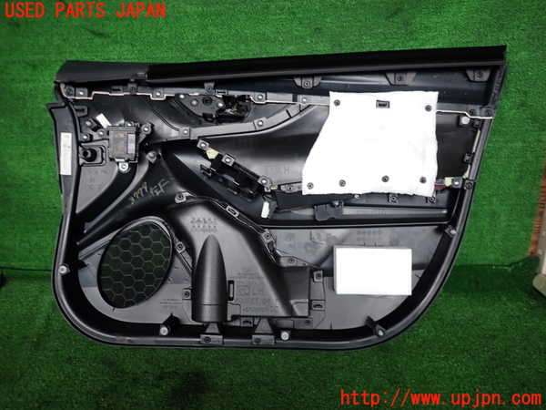 2UPJ-9237791264]レヴォーグ(VN5)左前ドア内張り 中古_3