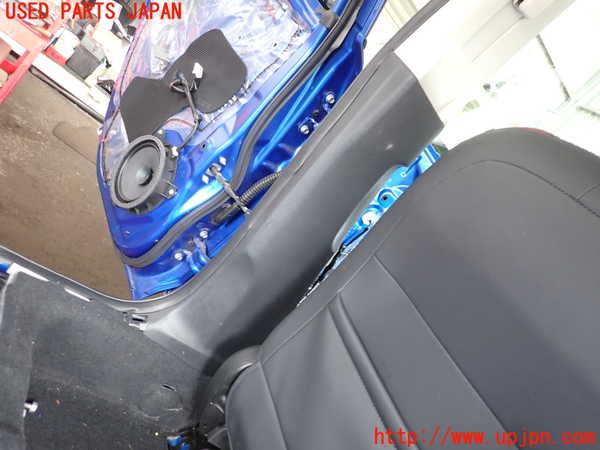 2UPJ-9237797670]レヴォーグ(VN5)左センターピラートリム 中古_3