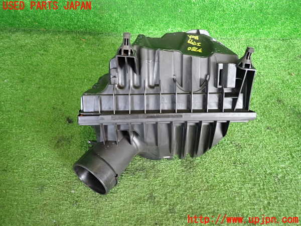 2UPJ-9237802560]BMW X1(HT20)エアクリーナーボックス 中古 (F48)_2