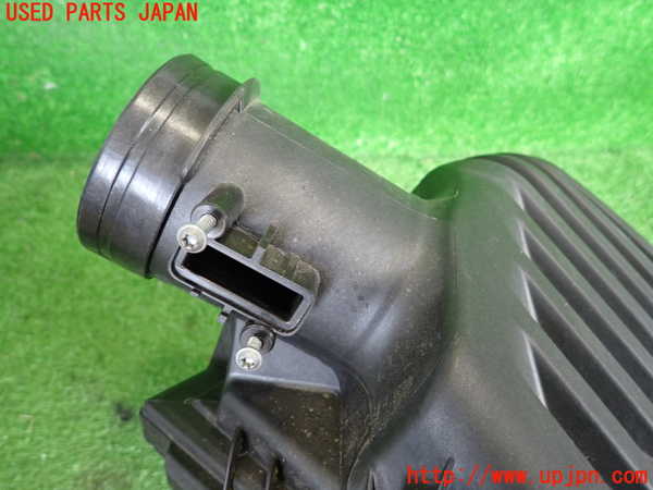 2UPJ-9237802560]BMW X1(HT20)エアクリーナーボックス 中古 (F48)_4