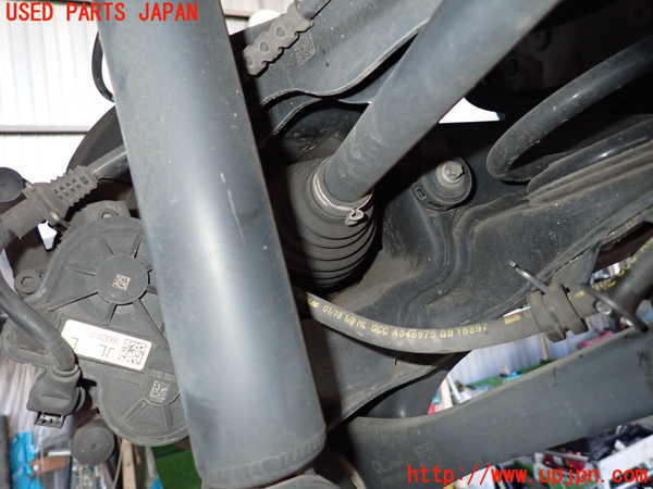 2UPJ-9237804305]BMW X1(HT20)左リアナックルハブ 中古 (F48)_2