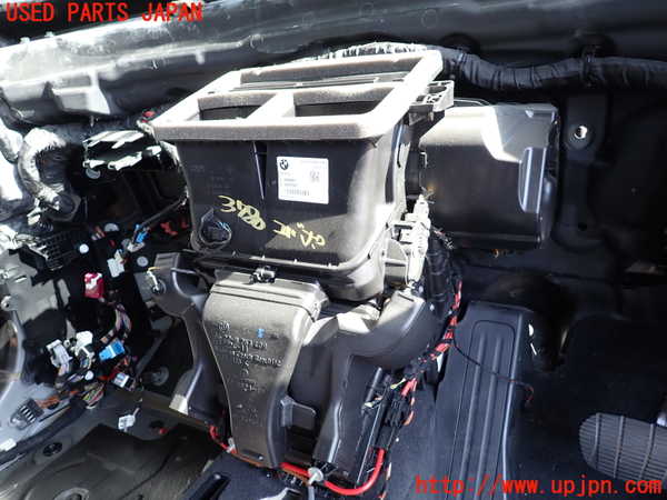 2UPJ-9237806081]BMW X1(HT20)エバポレーター1 中古 (F48)_2