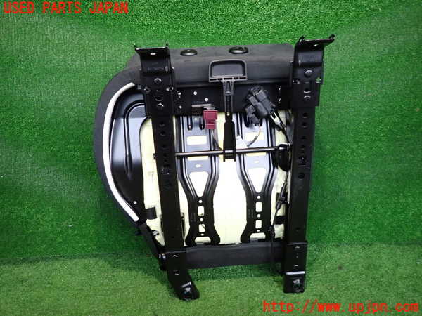 2UPJ-9237807145]BMW X1(HT20)右2列目シート 中古 (F48)_5