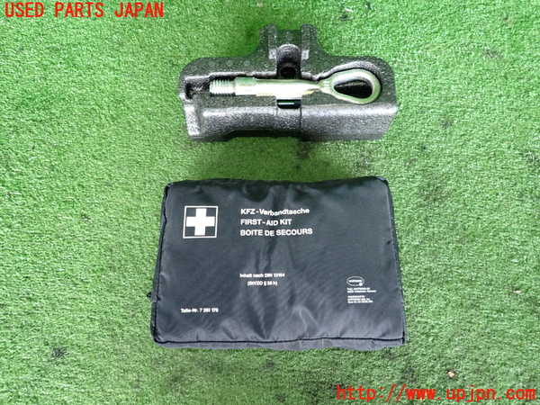 2UPJ-9237807805]BMW X1(HT20)車載工具 中古 (F48)_2