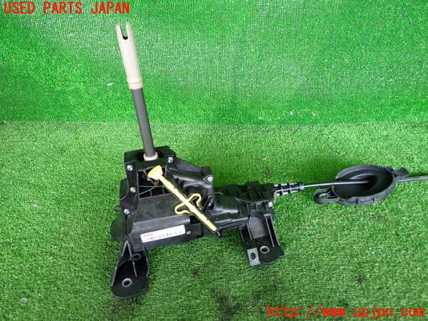 2UPJ-9237807555]BMW X1(HT20)ATシフトレバー 中古 (F48)_2