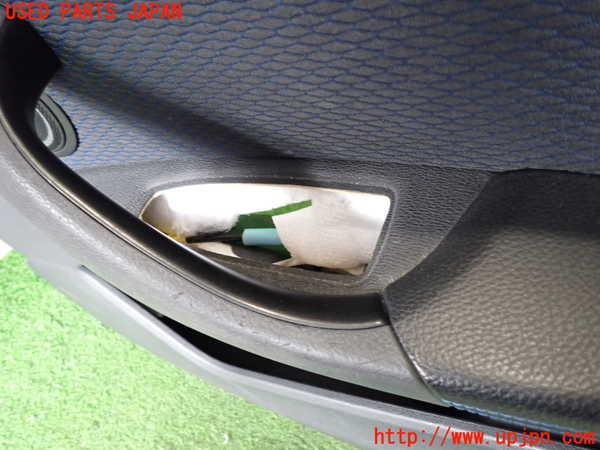 2UPJ-9237801234]BMW X1(HT20)右前ドア内張り 中古 (F48)_4