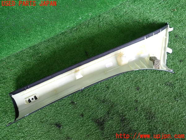 2UPJ-9237807655]BMW X1(HT20)右フロントピラートリム 中古 (F48)_4