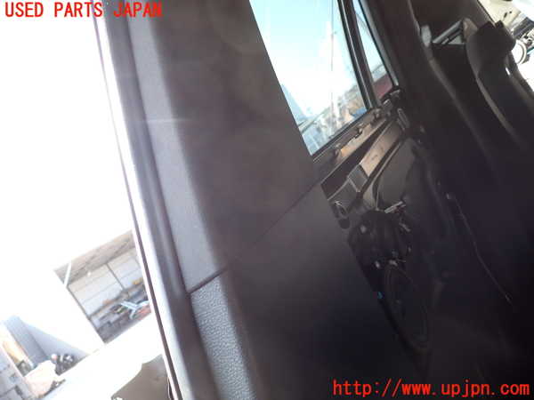 2UPJ-9237807665]BMW X1(HT20)右センターピラートリム 中古 (F48)_3