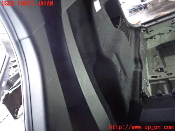 2UPJ-9237807675]BMW X1(HT20)右リアピラートリム 中古 (F48)_4