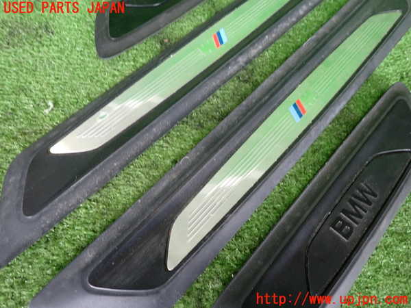 2UPJ-9237807740]BMW X1(HT20)スカッフプレート 中古 (F48)_3