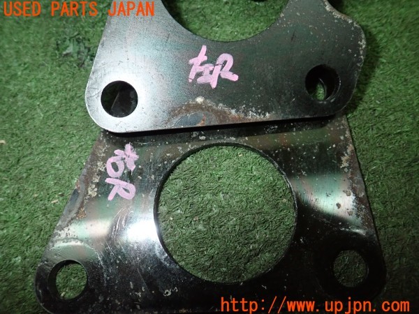 3UPJ=9237810401]アバルト 595 ツーリズモ(312142)社外 キャンバープレート キャンバーシム リア側 中古_4