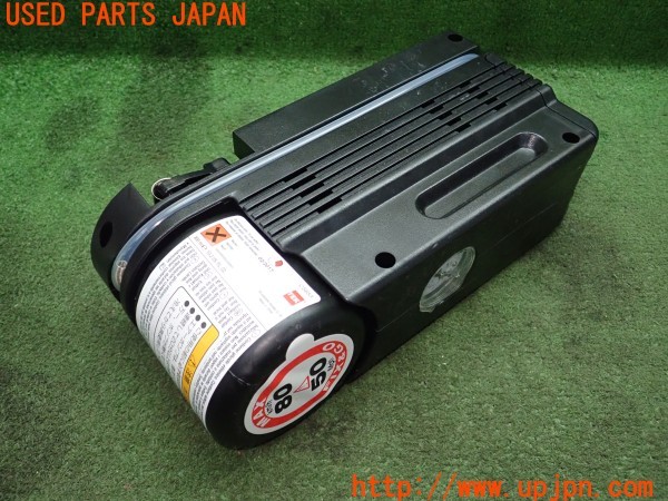 3UPJ=9237810625]アバルト 595 ツーリズモ(312142)純正 パンク修理キット 中古_2
