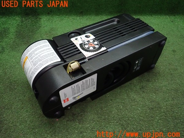 3UPJ=9237810625]アバルト 595 ツーリズモ(312142)純正 パンク修理キット 中古_3