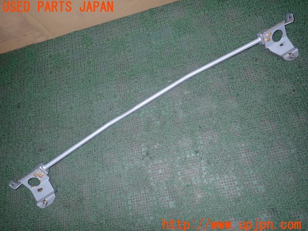 3UPJ=9237810705]アバルト 595 ツーリズモ(312142)OKUYAMA オクヤマ フロントタワーバー ストラットタワーバー 中古_3