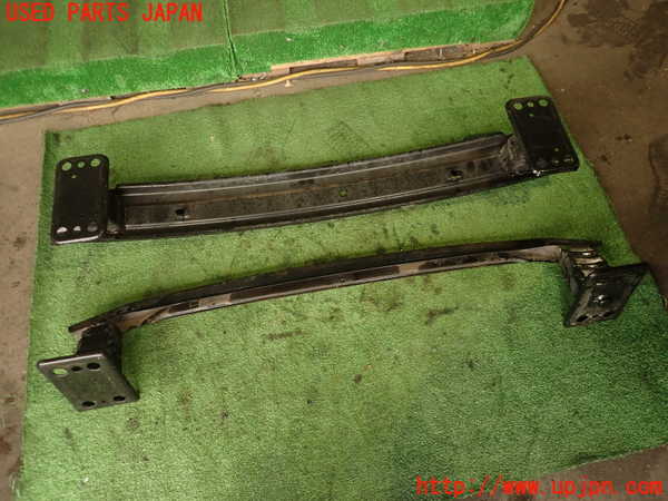 2UPJ-9237811014]アバルト・595(312142)フロントバンパーホースメント 中古_2