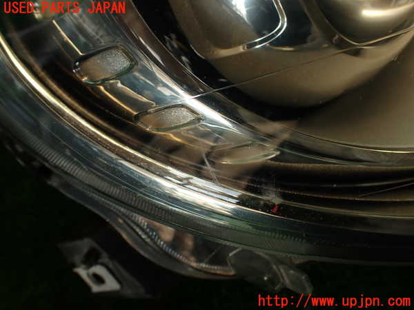 2UPJ-9237811130]アバルト・595(312142)右ヘッドライト HID 中古_4