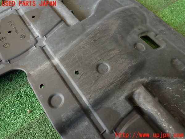 2UPJ-9237812170]アバルト・595(312142)エンジンアンダーカバー 中古_2