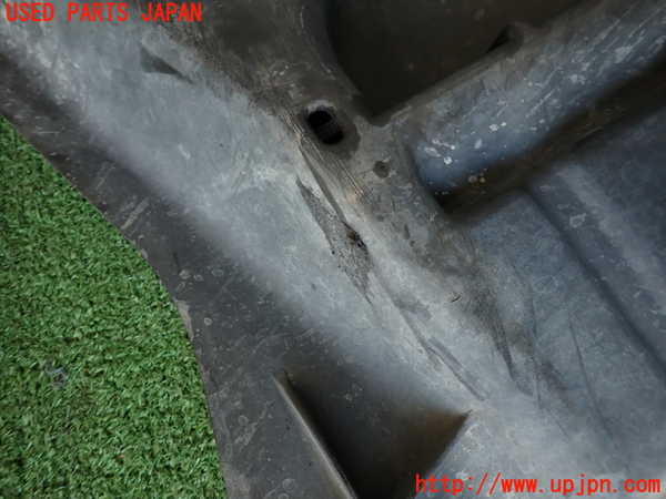 2UPJ-9237812170]アバルト・595(312142)エンジンアンダーカバー 中古_4