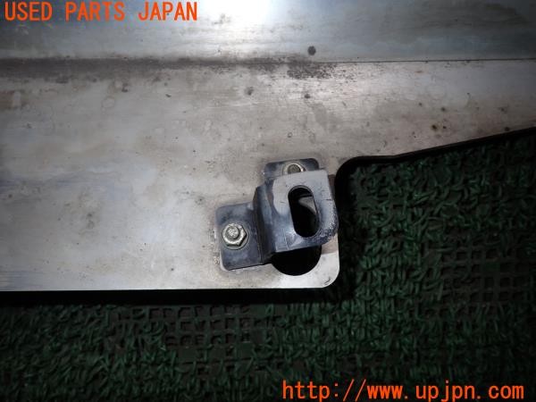 3UPJ=9237820028]パジェロ ロング スーパーエクシード(V98W)中期 純正op MZ575770 フロントスキッドプレート アンダーパネル 取説付き 中古_3