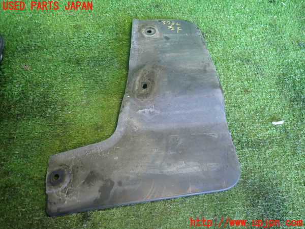 2UPJ-9237821452]パジェロ(V98W)左フロントマッドガード(泥除け) 中古_2