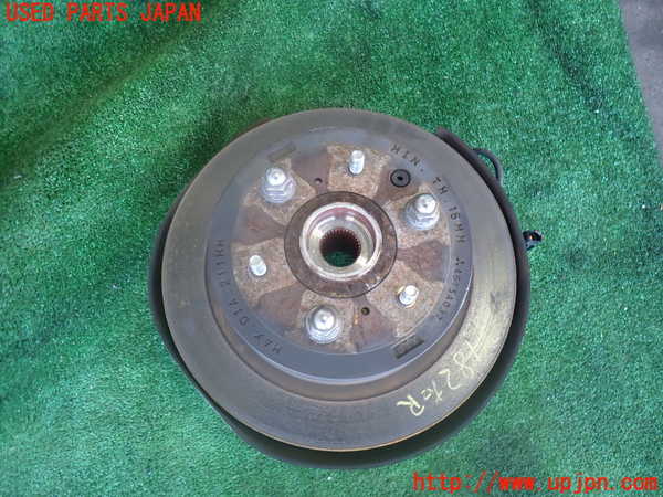 2UPJ-9237824300]パジェロ(V98W)右リアナックルハブ 中古_2