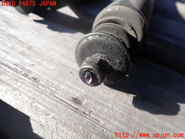 2UPJ-9237825075]パジェロ(V98W)左リアショックアブソーバー 中古_3
