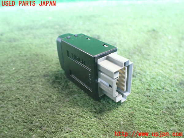 2UPJ-9237826307]パジェロ(V98W)スイッチ2 (横滑り防止OFF) 中古_2