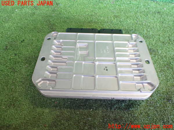 2UPJ-9237826110]パジェロ(V98W)エンジンコンピューター 中古_2
