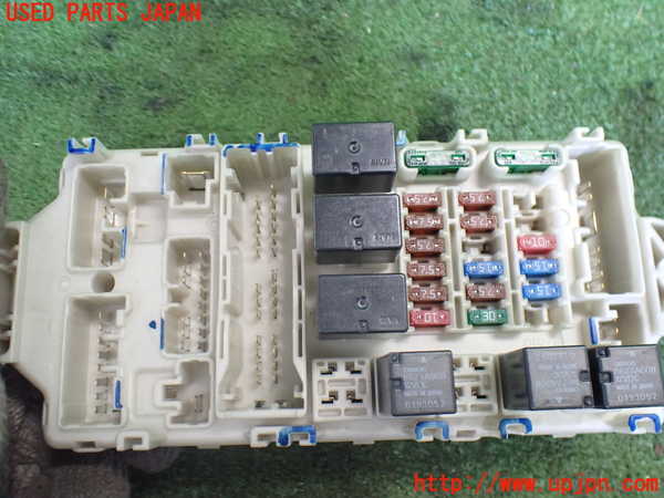 2UPJ-9237826741]パジェロ(V98W)ヒューズボックス1 中古_3