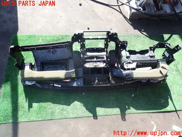 2UPJ-9237827505]パジェロ(V98W)ダッシュボード 中古_4