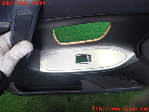 2UPJ-9237821264]パジェロ(V98W)左前ドア内張り 中古_2