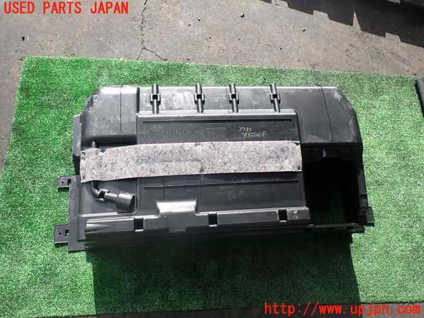 2UPJ-9237827772]パジェロ(V98W)ラゲッジトレイ2 中古_2