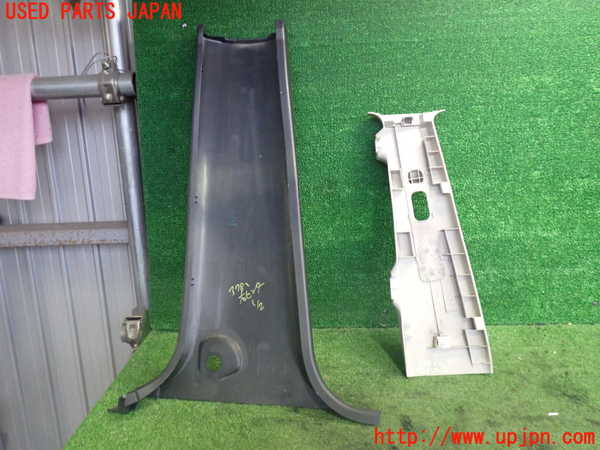 2UPJ-9237827665]パジェロ(V98W)右センターピラートリム 中古_2
