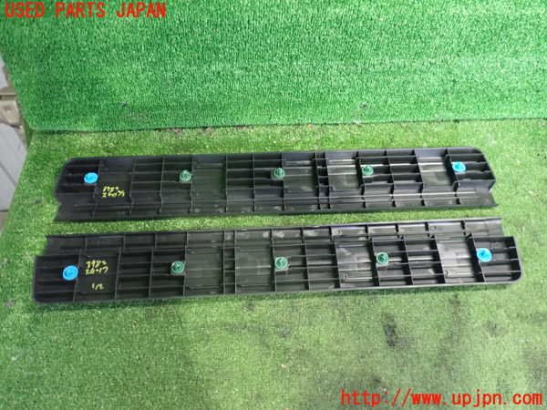 2UPJ-9237827740]パジェロ(V98W)スカッフプレート 中古_2