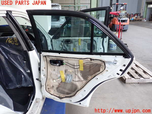 2UPJ-9237831290]アルテッツァ(GXE10)右後ドア 中古(43R-00150 M2F3)_5