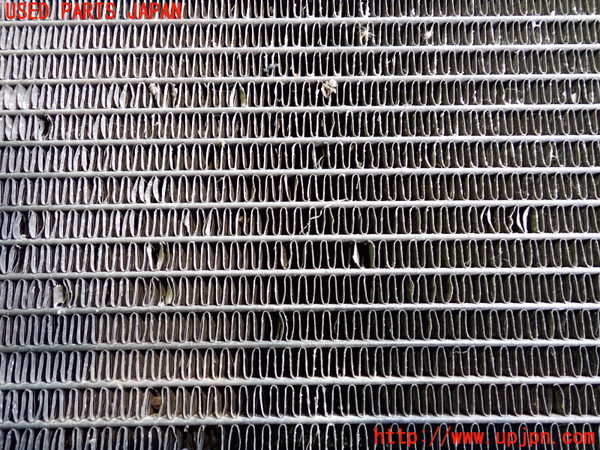 2UPJ-9237836031]アルテッツァ(GXE10)エアコンコンデンサー1 中古_2