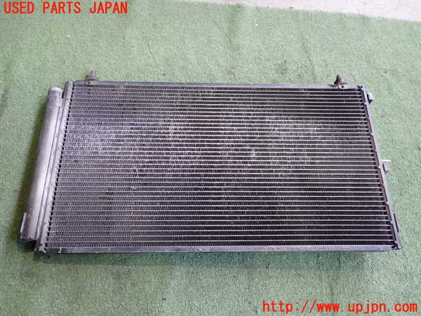 2UPJ-9237836031]アルテッツァ(GXE10)エアコンコンデンサー1 中古_3