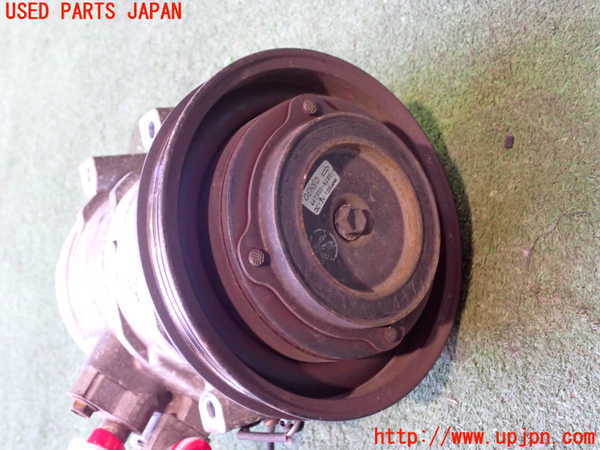 2UPJ-9237836025]アルテッツァ(GXE10)エアコンコンプレッサー 中古_3