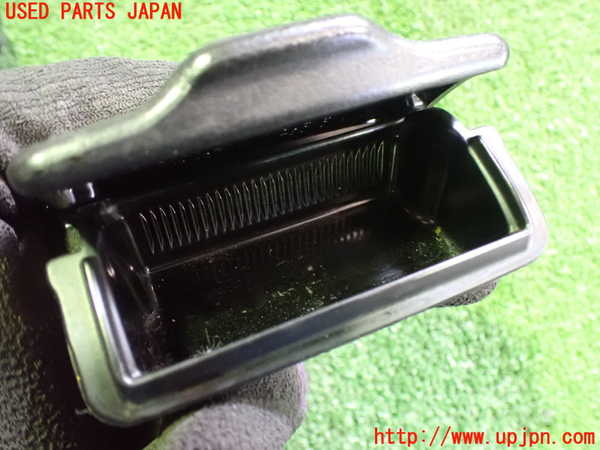 2UPJ-9237837822]アルテッツァ(GXE10)灰皿2 中古_3