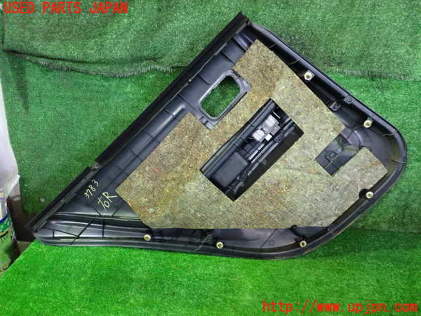 2UPJ-9237831294]アルテッツァ(GXE10)右後ドア内張り 中古_3