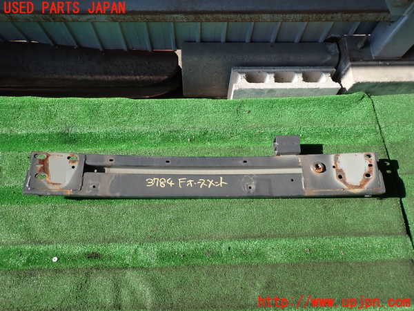 2UPJ-9237841014]ノート NISMO(E12)フロントバンパーホースメント 中古_2