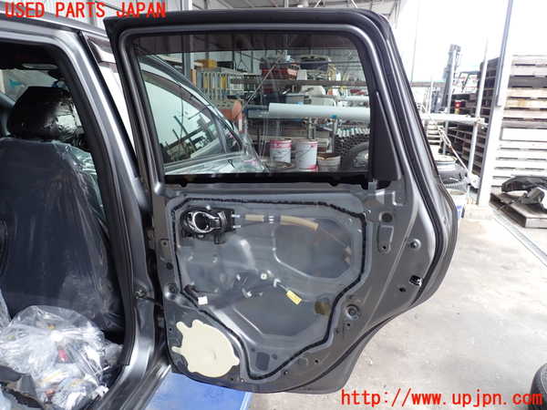 2UPJ-9237841290]ノート NISMO(E12)右後ドア (43R-005844) 中古_4