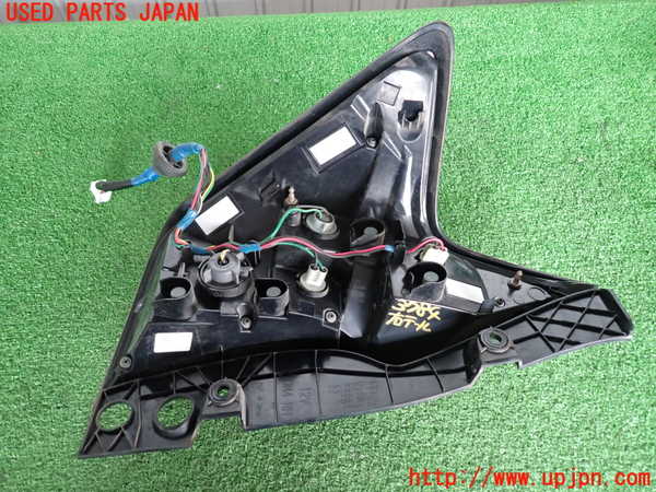 2UPJ-9237841530]ノート NISMO(E12)右テールランプ 中古_2
