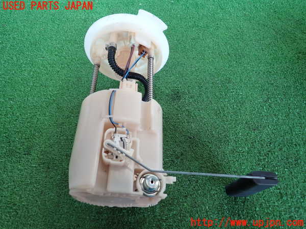 2UPJ-9237842510]ノート NISMO(E12)燃料ポンプ 中古_2