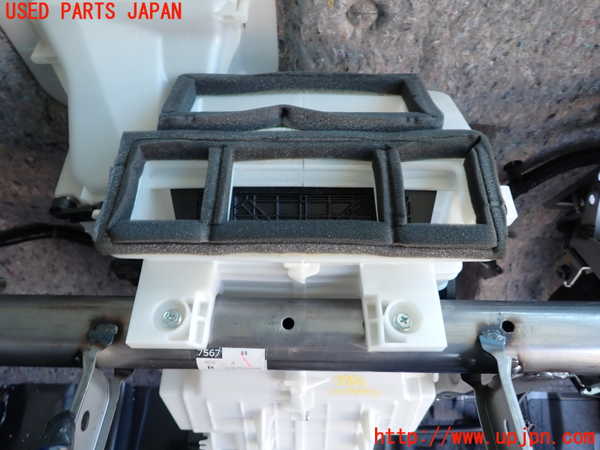 2UPJ-9237846081]ノート NISMO(E12)エバポレーター1 中古_2