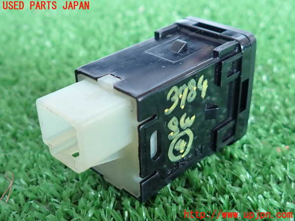 2UPJ-9237846309]ノート NISMO(E12)スイッチ4 (レーンアシスト) 中古_2